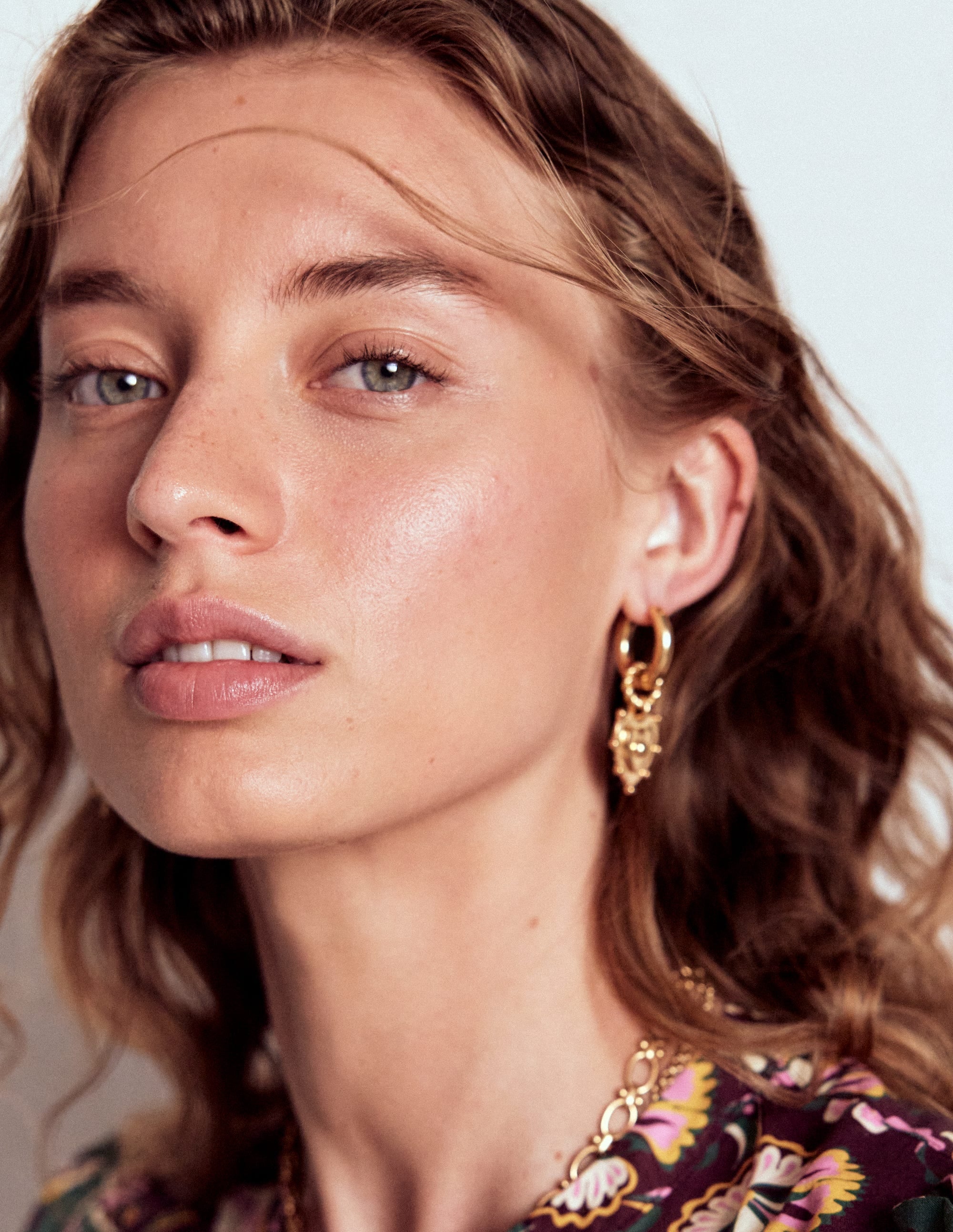 Boucles d'oreilles à breloques cœur-Doré - Image 3
