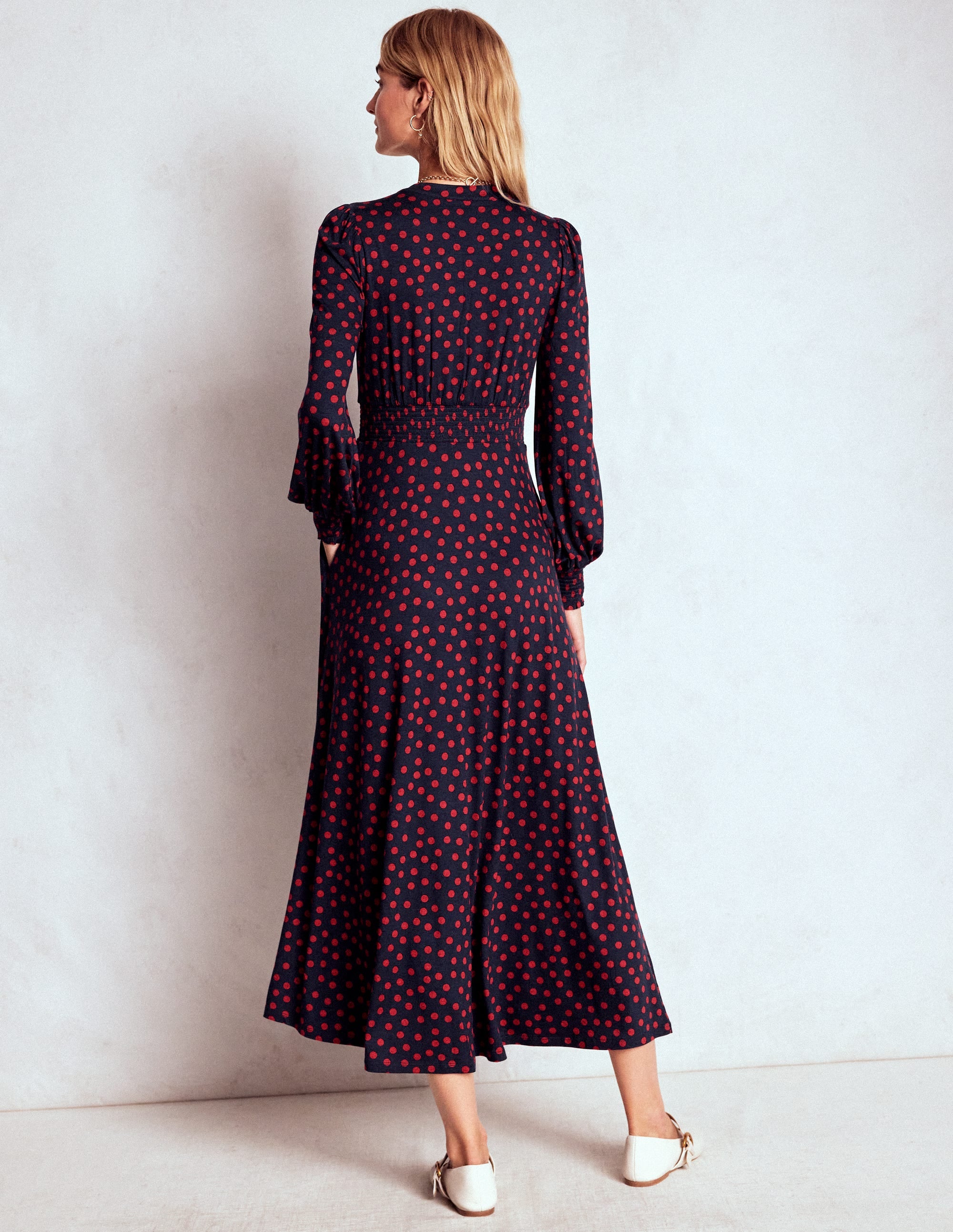 Georgia Jersey-Midikleid-Französisches Marineblau, Gemalte Tupfen - Image 4