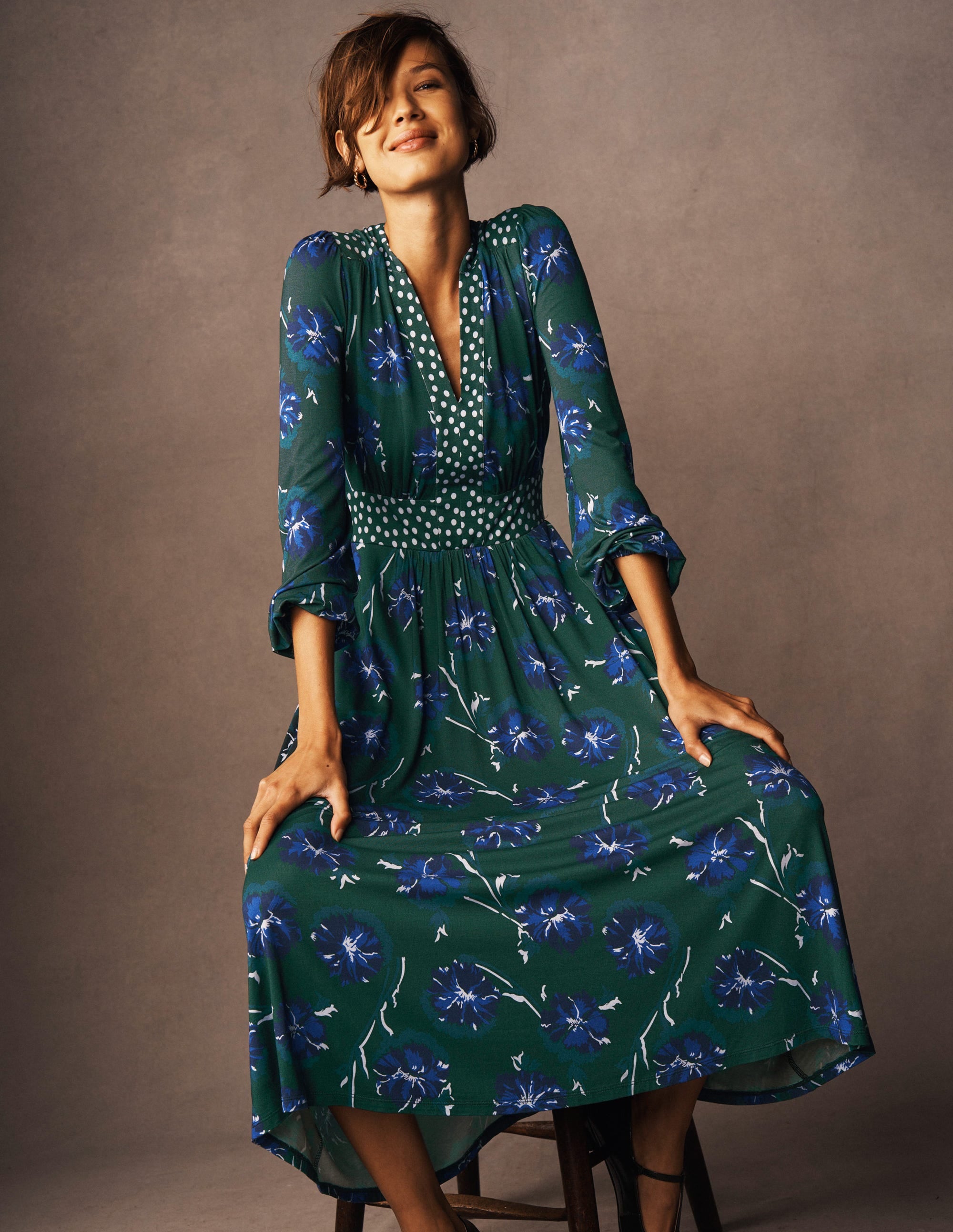 Lily Midikleid mit langen Ärmeln-Smaragdgrün, Zarte Nelke - Image 5