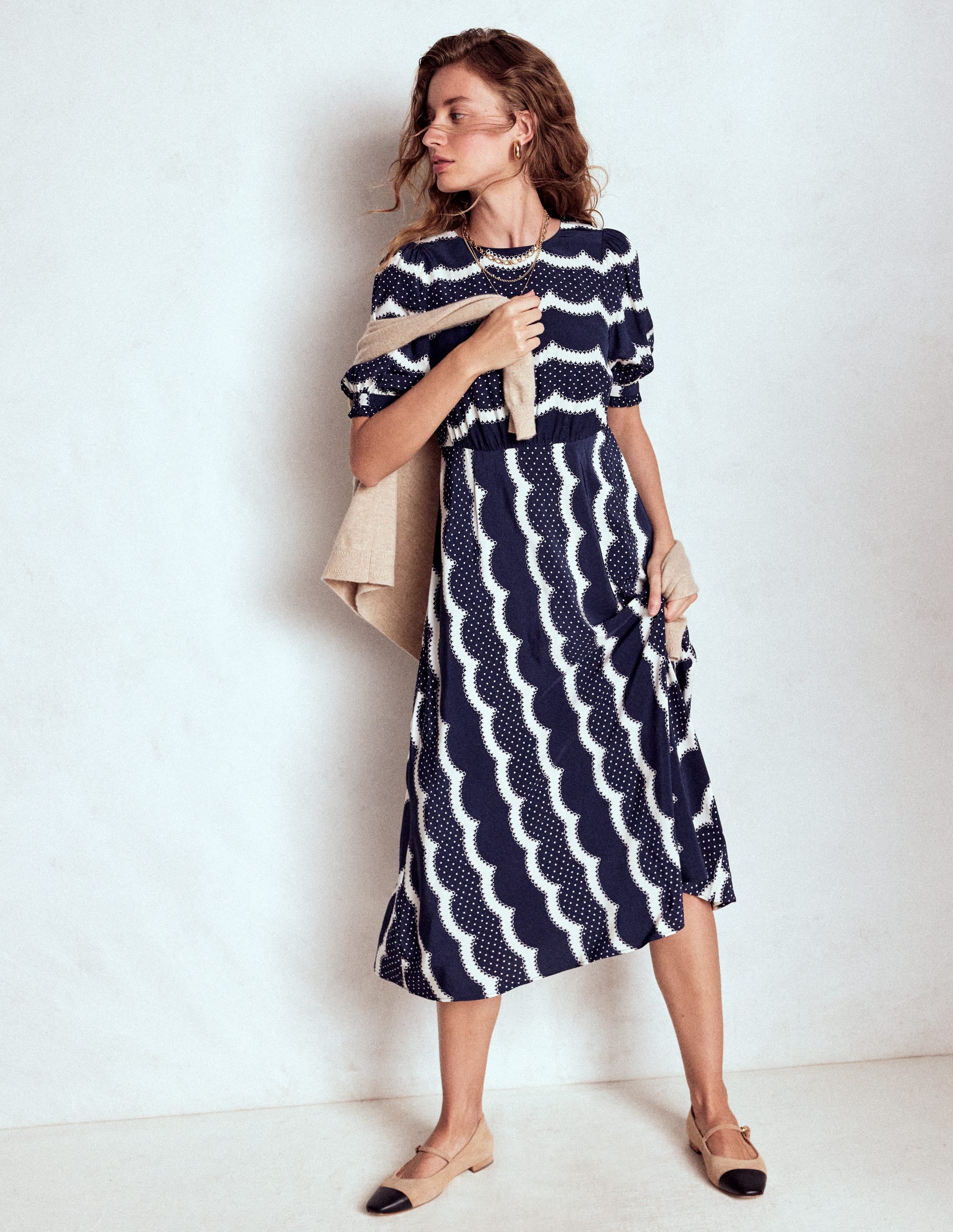Blanca Midi-Teekleid-Französisches Marineblau, Zarter Muschelsaum - Image 1