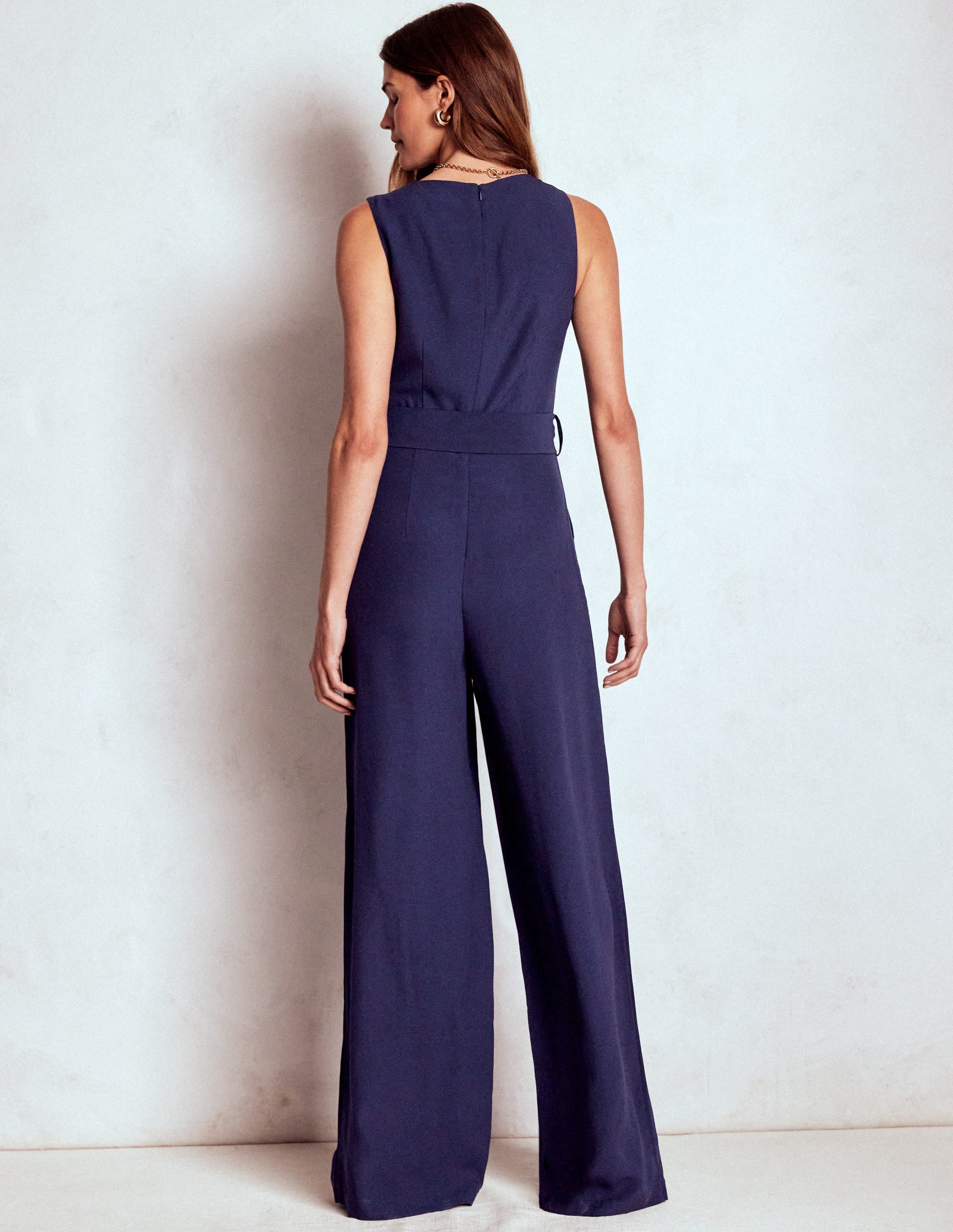 Gwen Jumpsuit mit U-Boot-Ausschnitt-Marineblau - Image 3