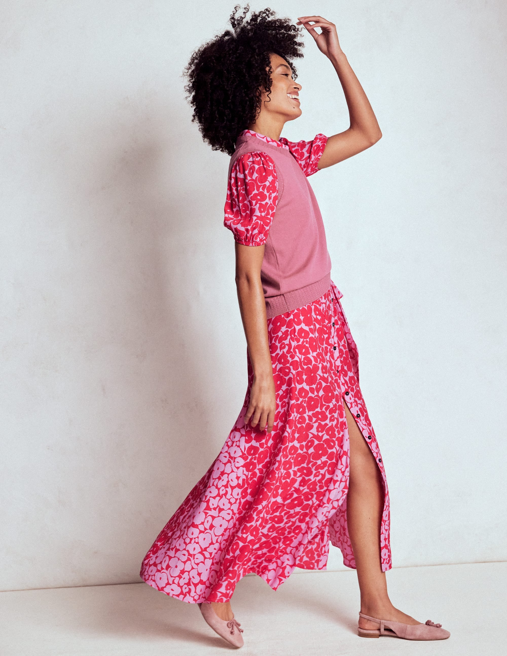 Alegra Midi-Hemdblusenkleid-Juwelenrot, Blattdesign - Image 4