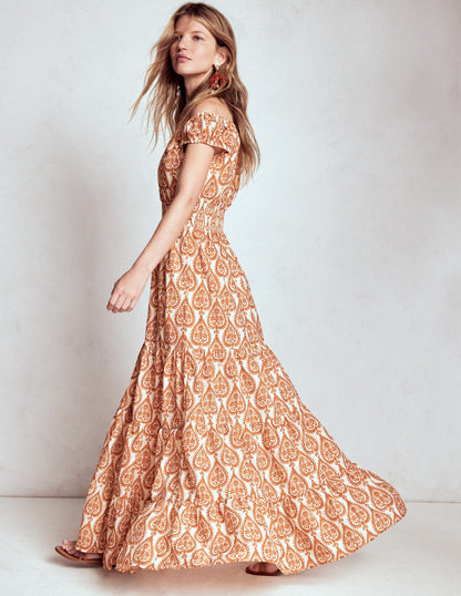 Robe volantée à col U en coton-Cognac, motif Ornate Geo-1