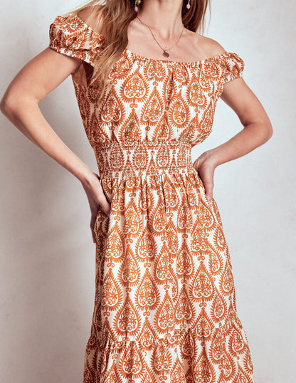 Robe volantée à col U en coton-Cognac, motif Ornate Geo-2