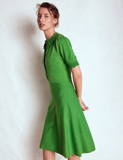 Melina Strickkleid mit Rüschen-Paradiesgrün-4