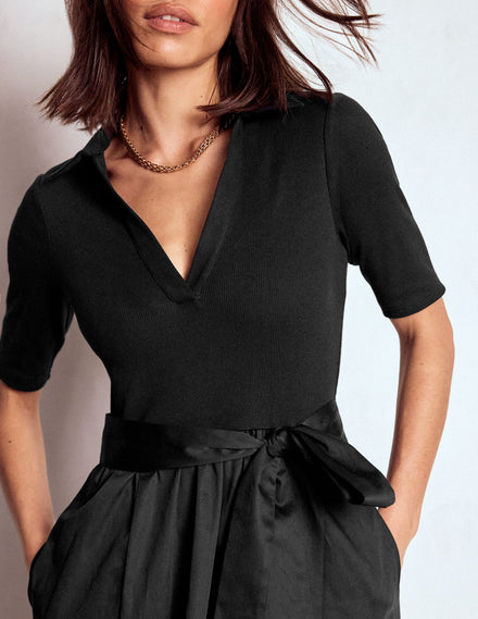 Midikleid aus Rippstick-Mix mit Kragen-Schwarz