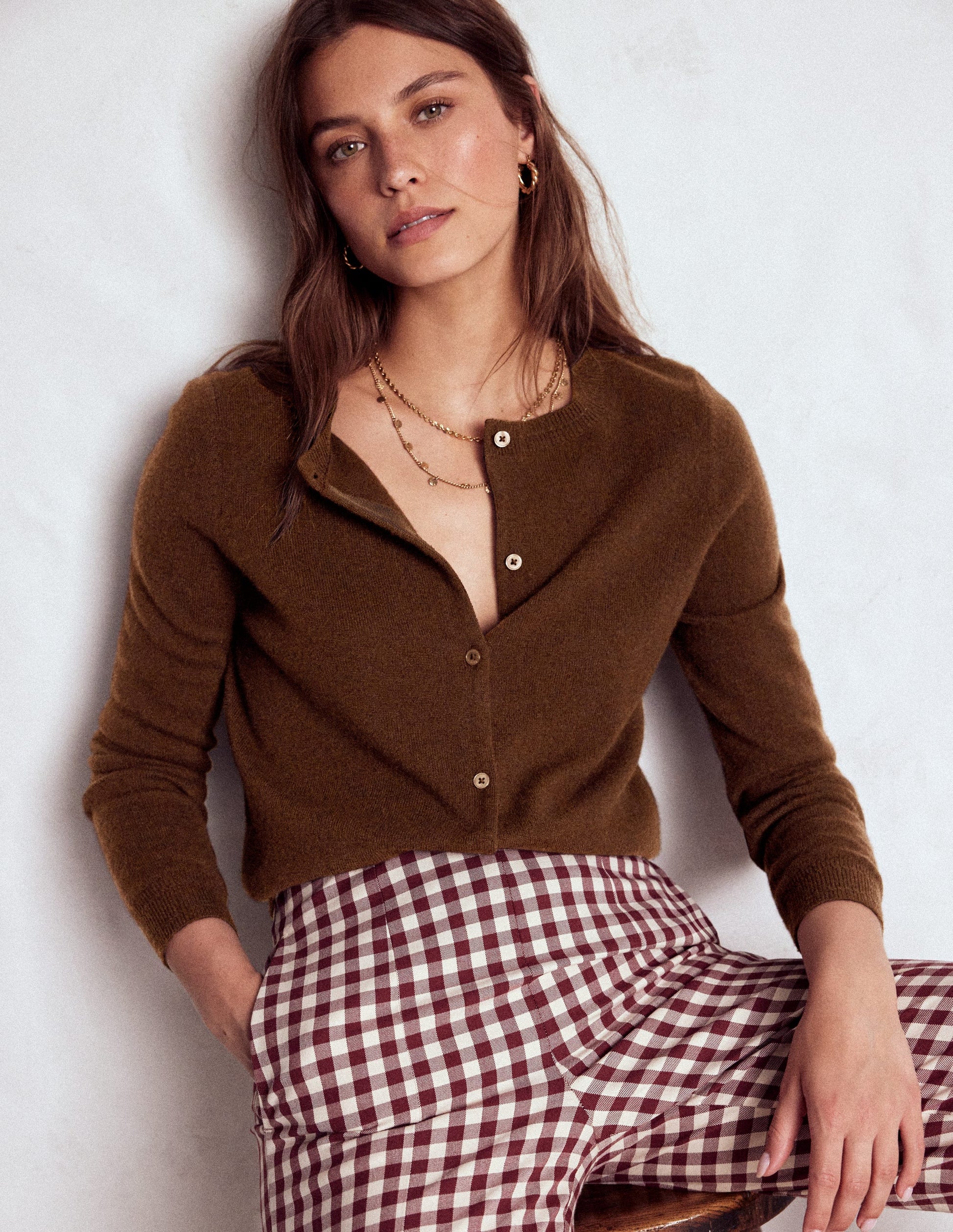 Eva Kaschmir-Strickjacke mit Rundhalsausschnitt-Mokka-1