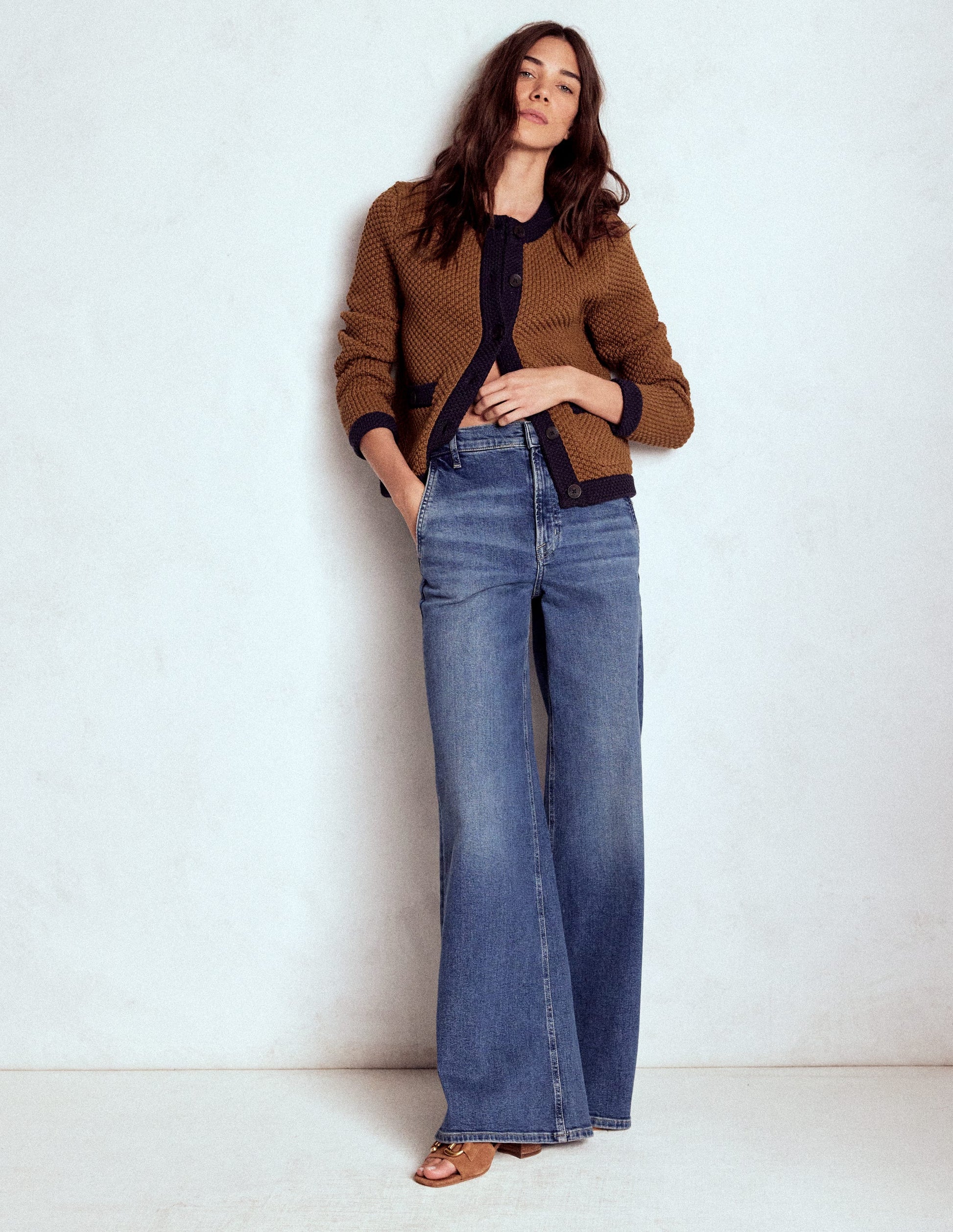 Libby Strickjacke-DE_D9_Colour translations_Test054-5