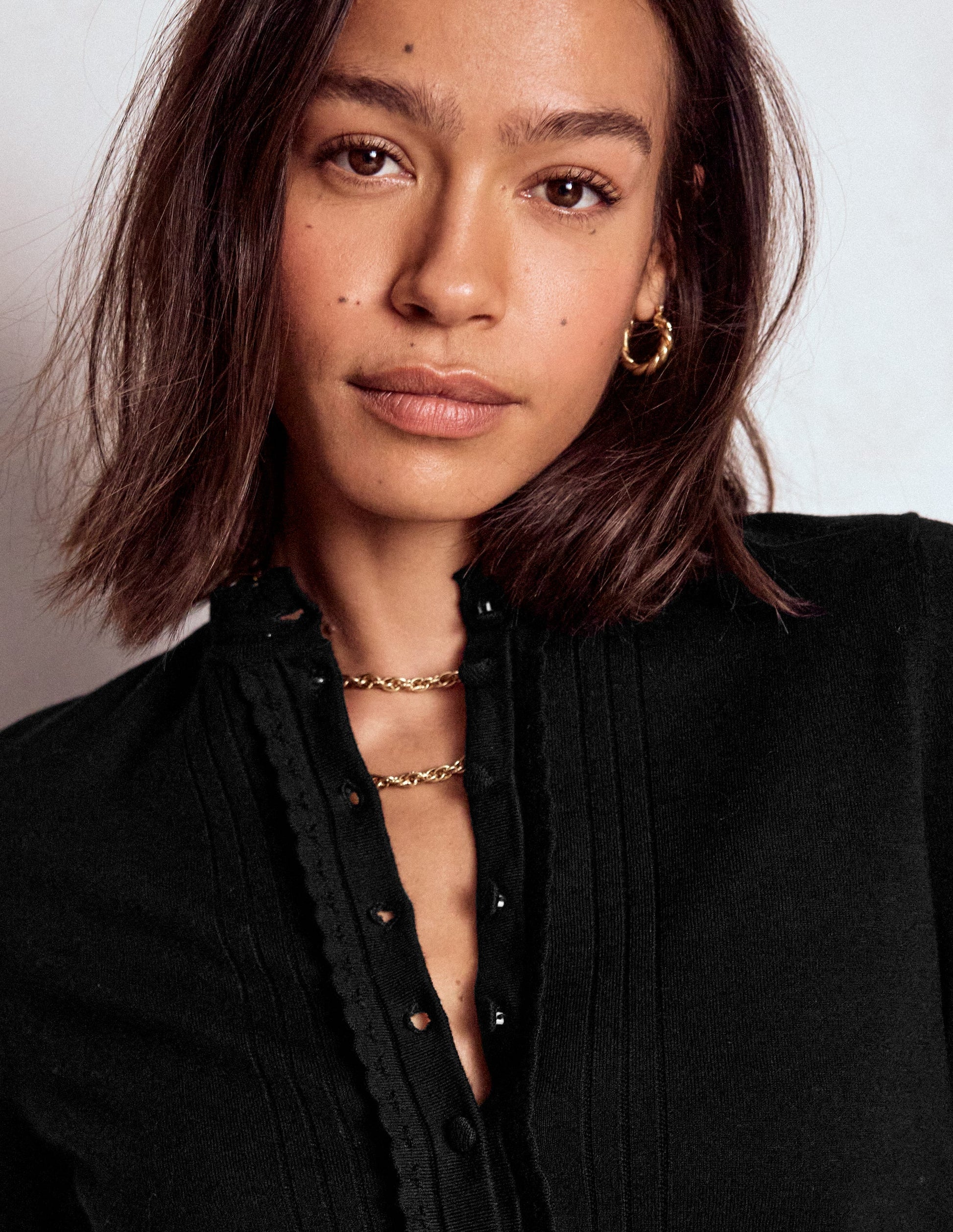 Angela Baumwollpullover mit Muschelsaum-Schwarz-2