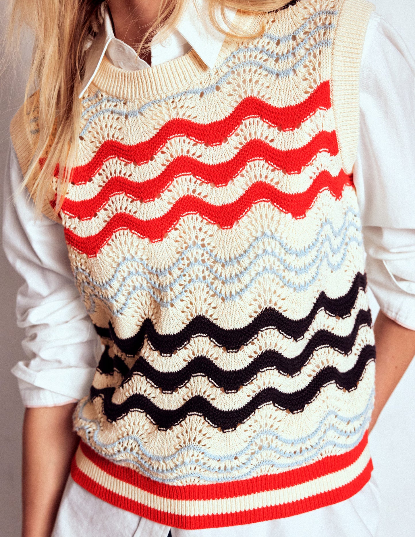 Baumwollpullunder mit Wellendesign-Marineblau/Rot Texturierte Welle