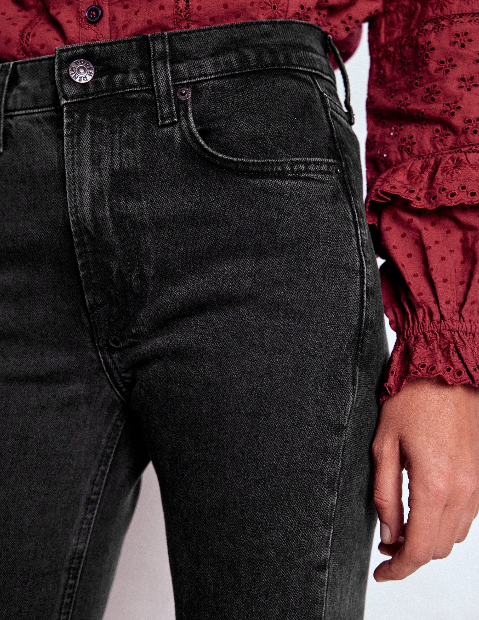 Girlfriend-Jeans-Beatnik Red - Image 5