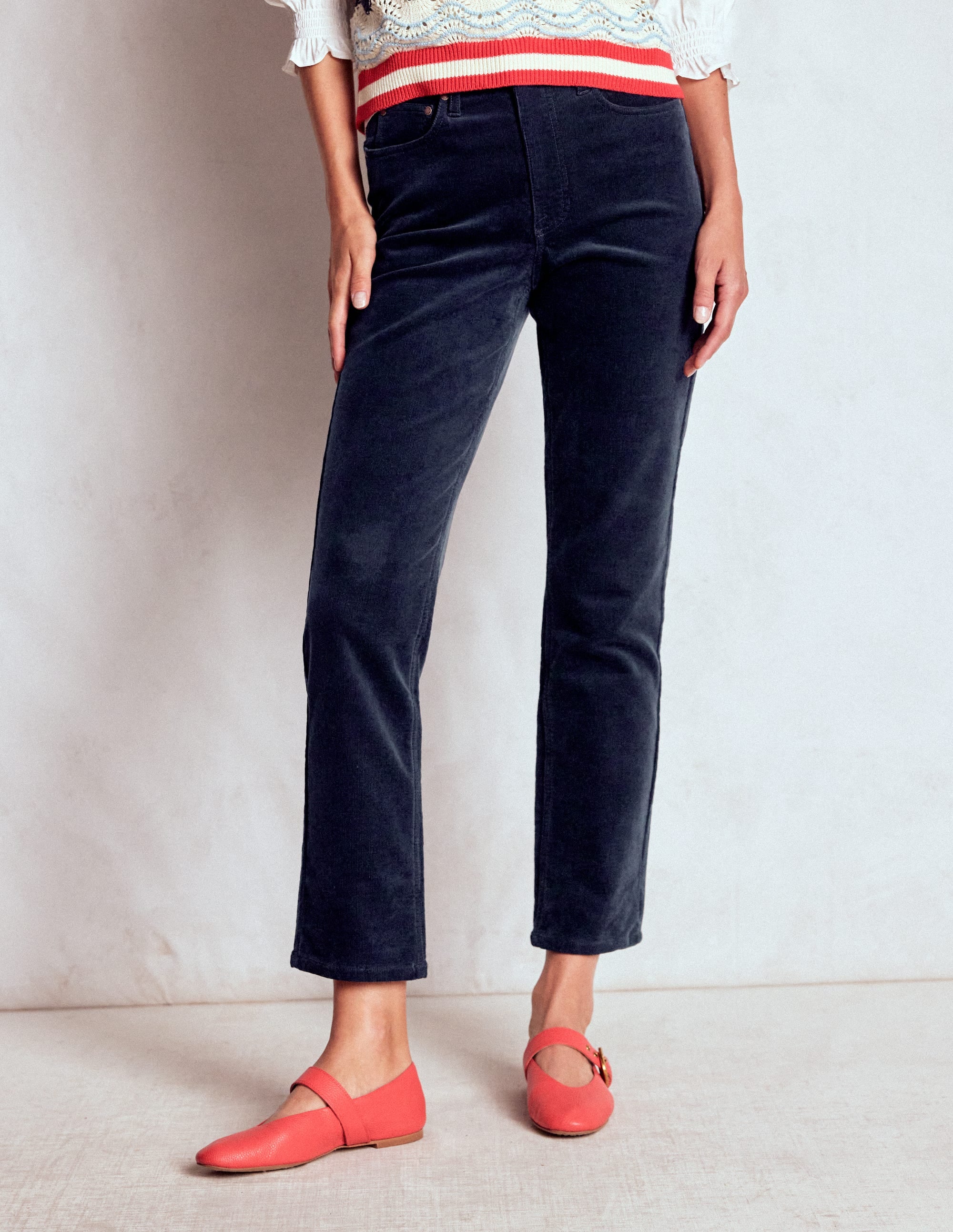 Schmal geschnittene Cord-Jeans mit hohem Bund-Marineblau - Image 5