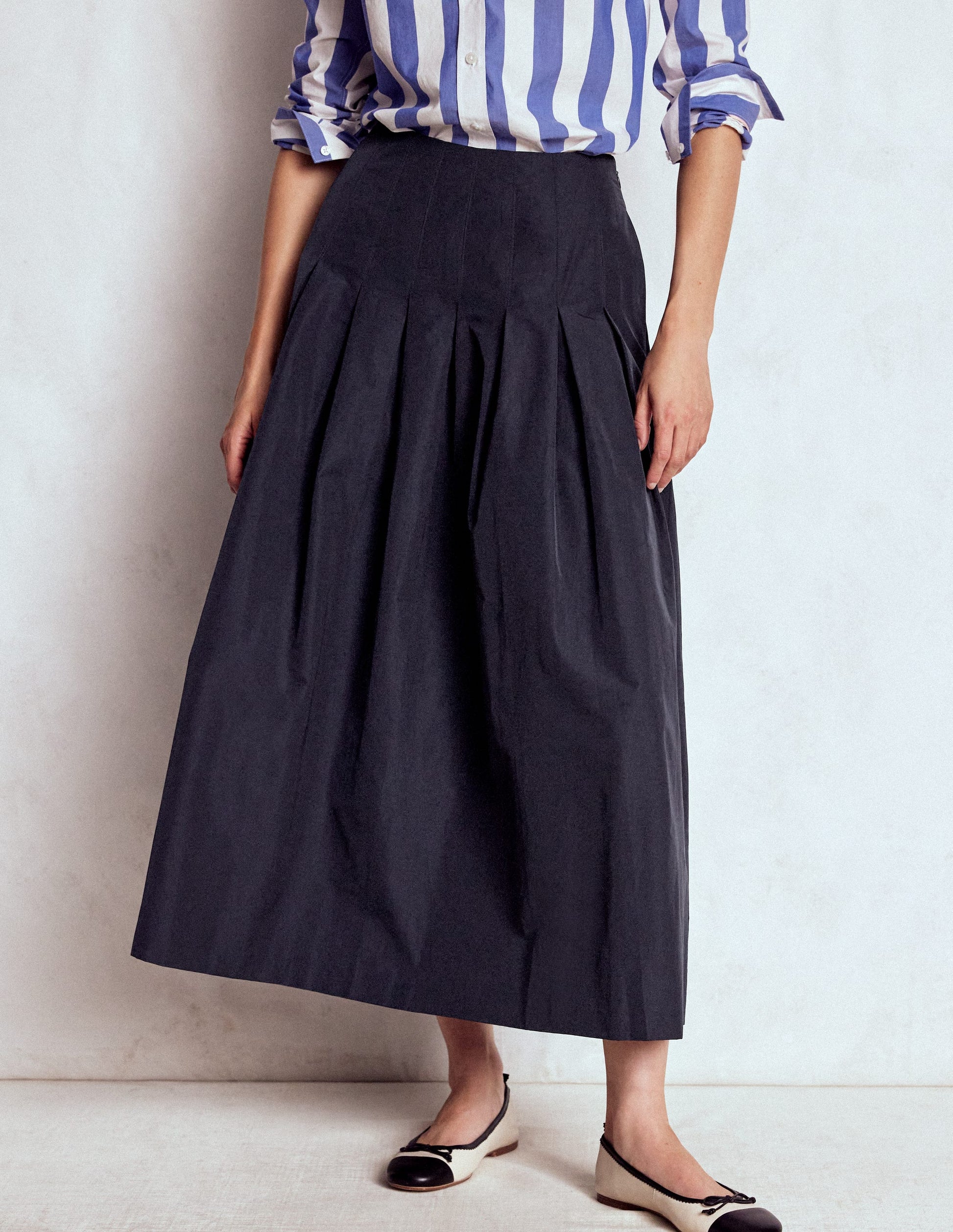 Valentina Taft-Midirock-Marineblau-5