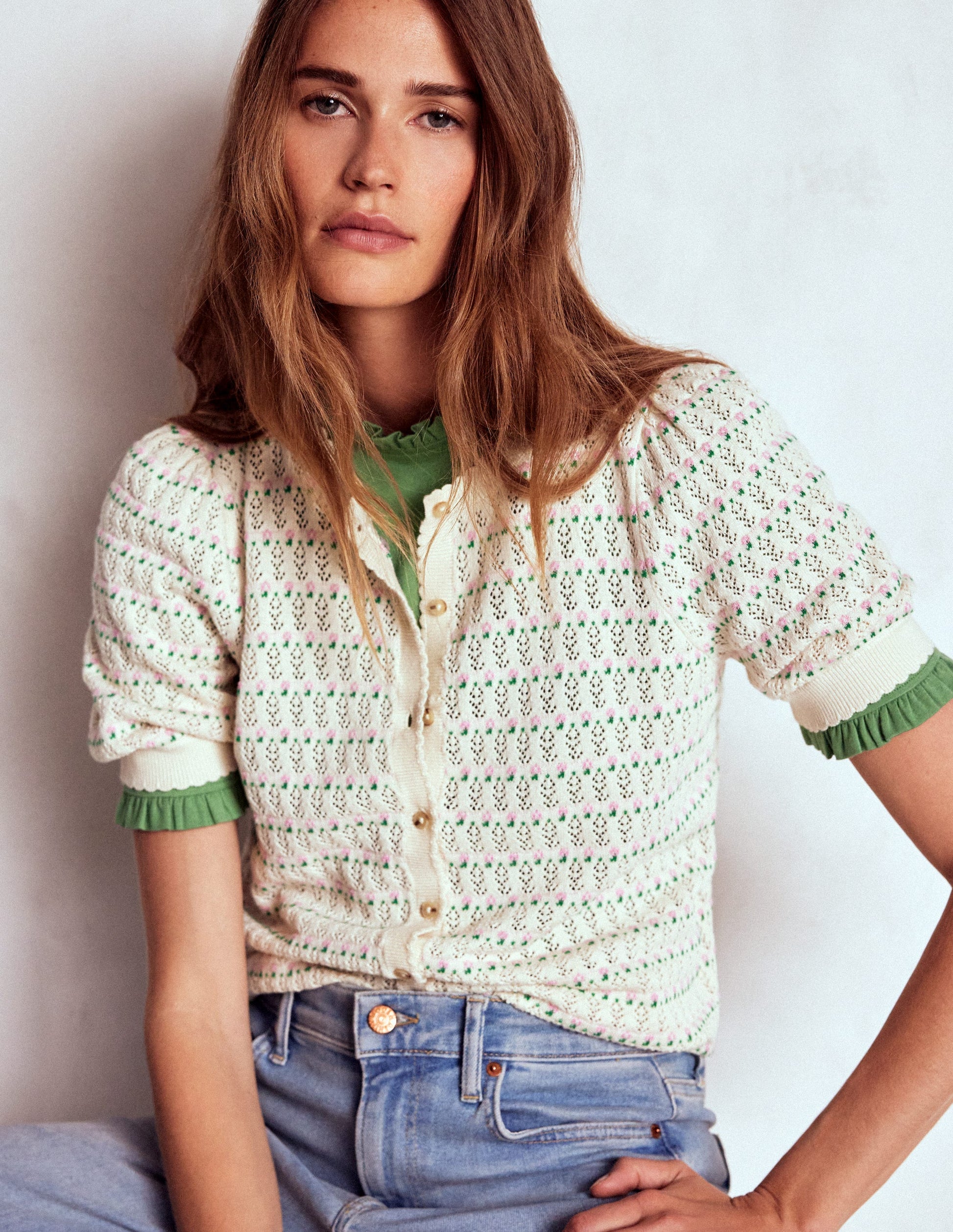 Superweiches T-Shirt mit Rüschendetail-Krötengrün-2