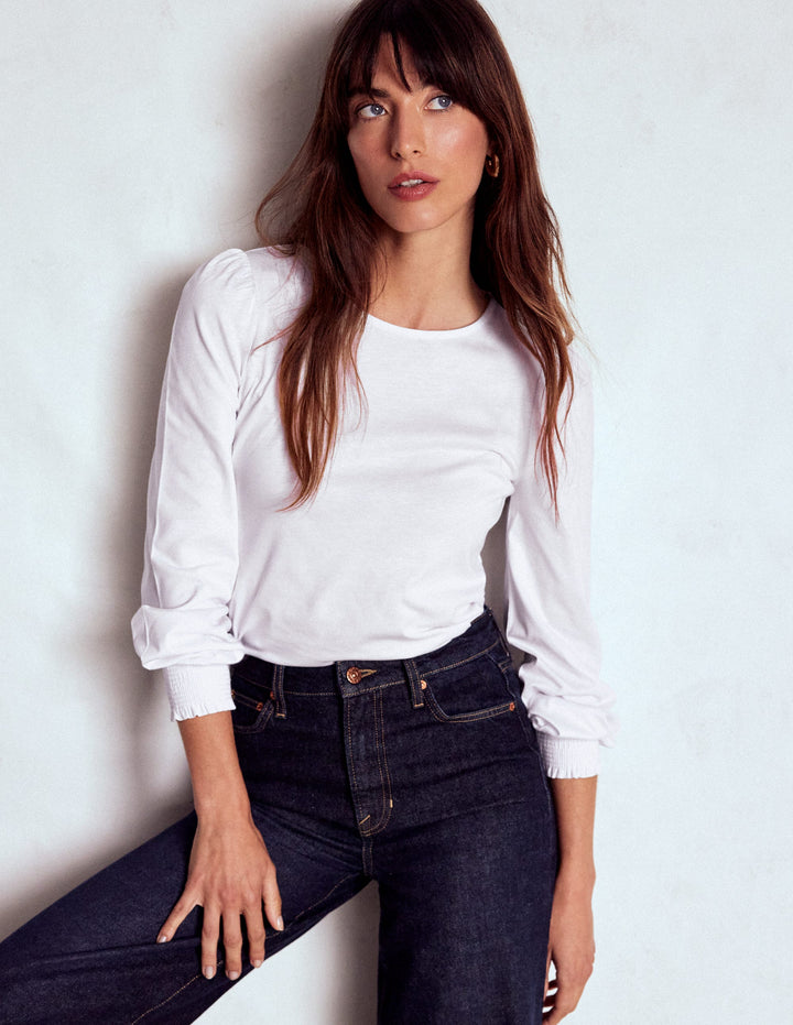 Superweiches Oberteil mit gesmokten Ärmelbündchen-Weiß