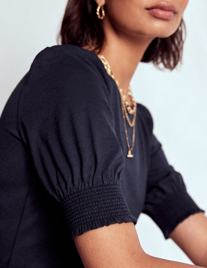 Kurzärmeliges Oberteil mit gesmokten Bündchen-Marineblau