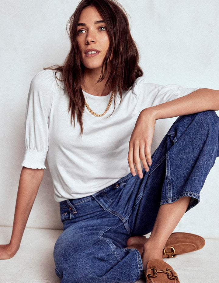 Kurzärmeliges Oberteil mit gesmokten Bündchen-Weiß