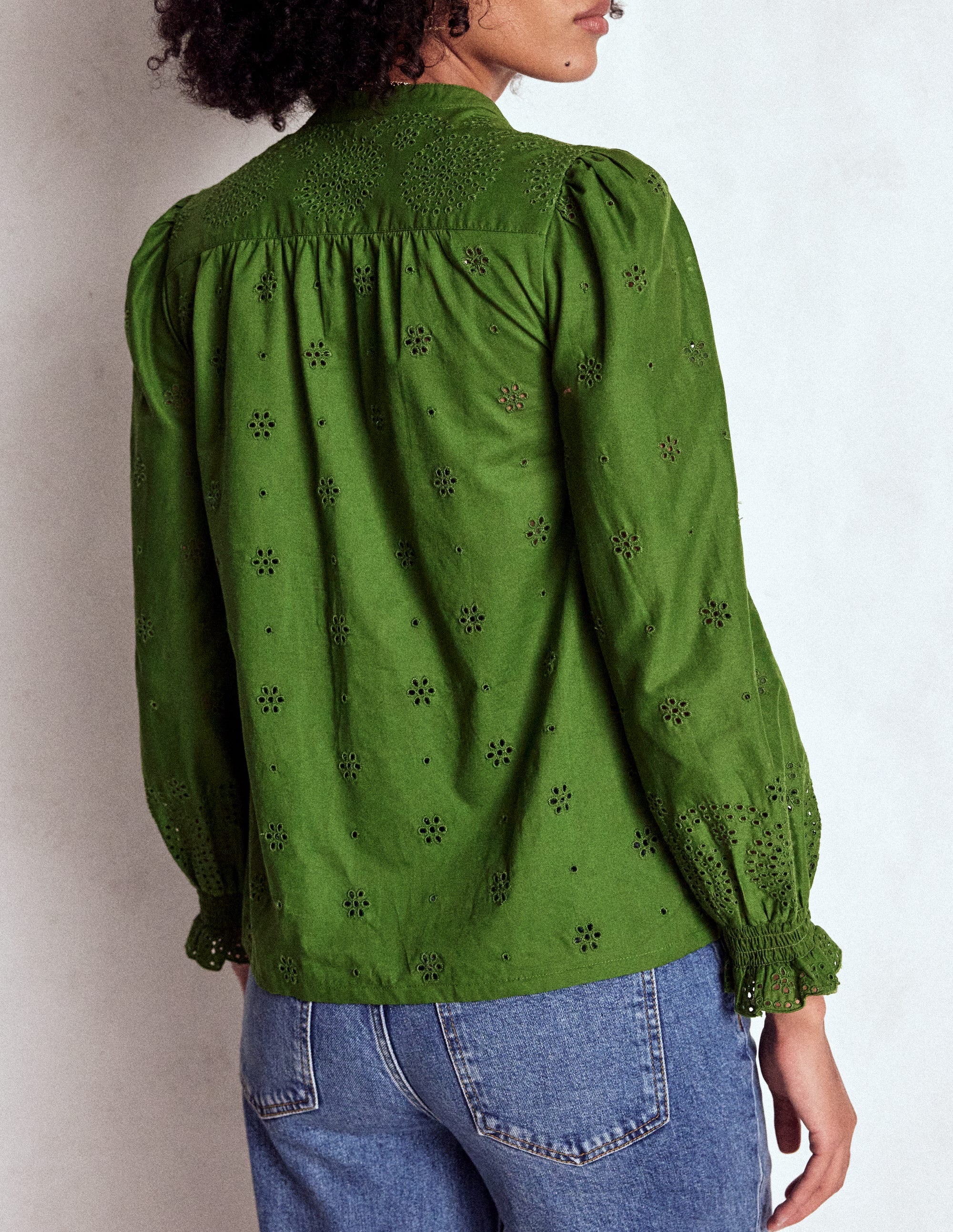Top Alice avec broderie anglaise-Vert promenade - Image 3