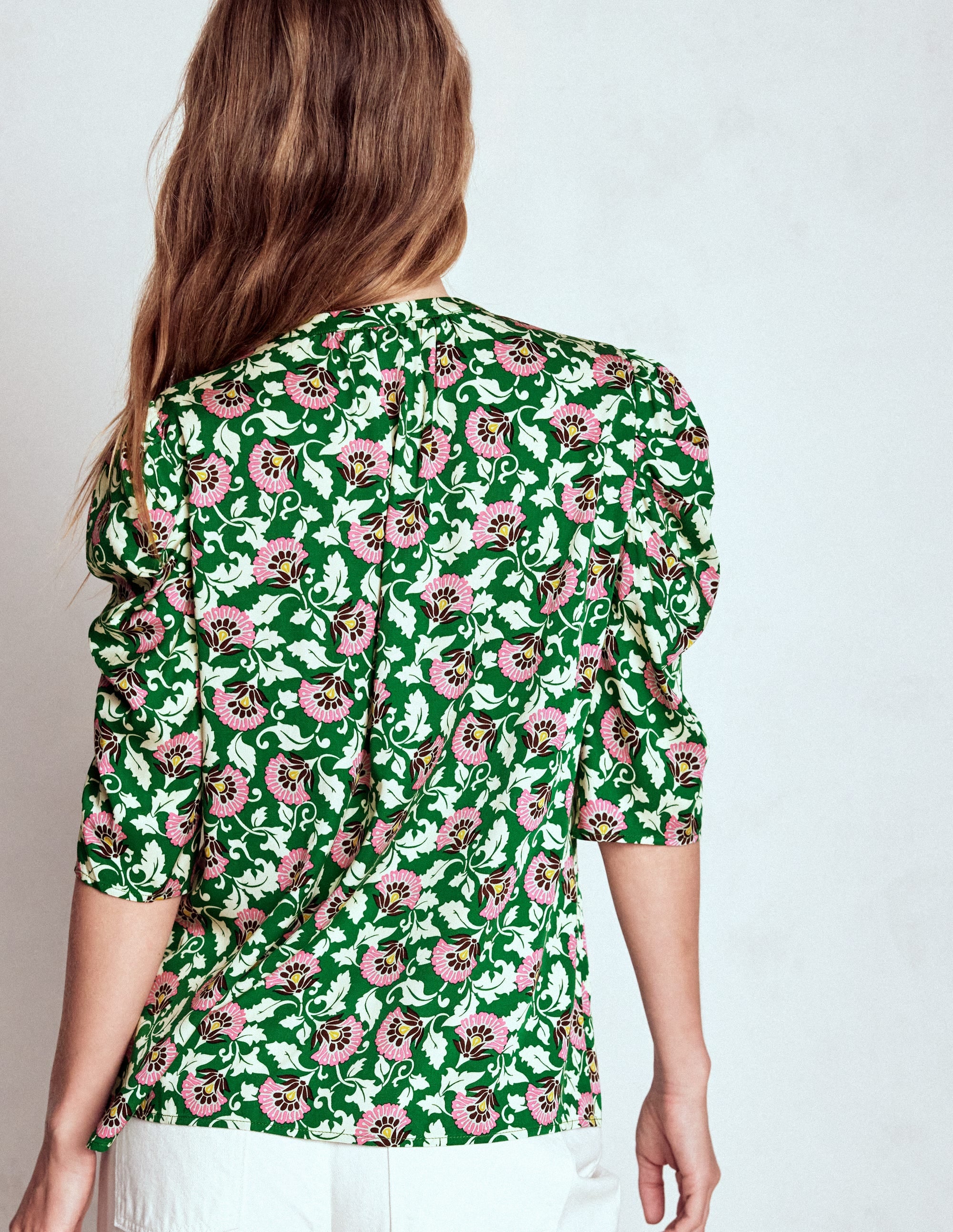 Top habillé à manches gigot-Émeraude profond, motif Ornate Vine - Image 3