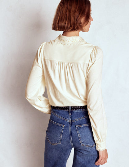 Bluse mit Spitzenkragen-Naturweiß-3