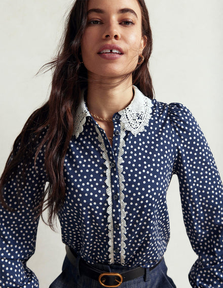 Bluse mit Spitzenkragen-Marineblau