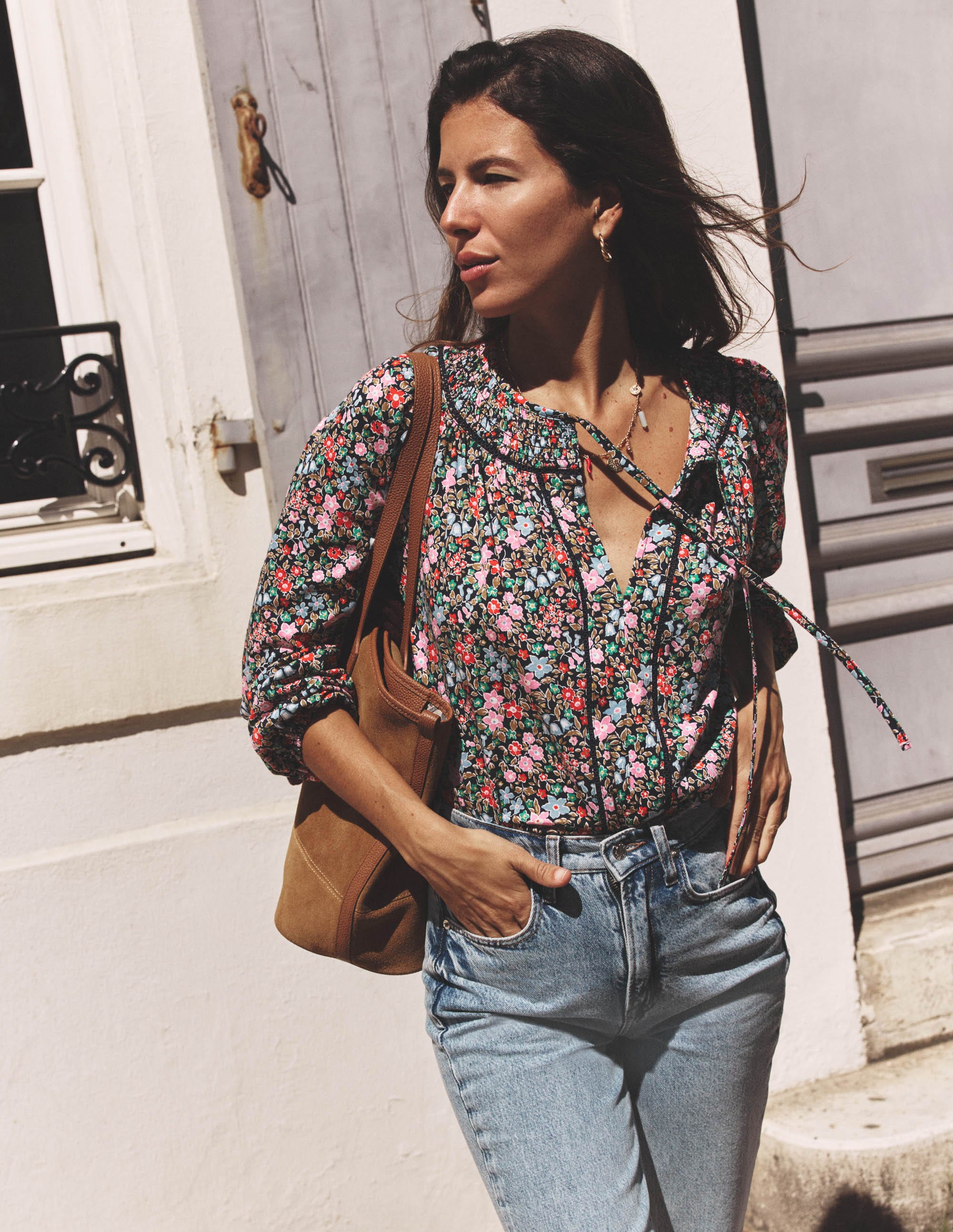 Top Georgia à smocks en jersey-Bleu marine et multi, lit de fleurs - Image 5