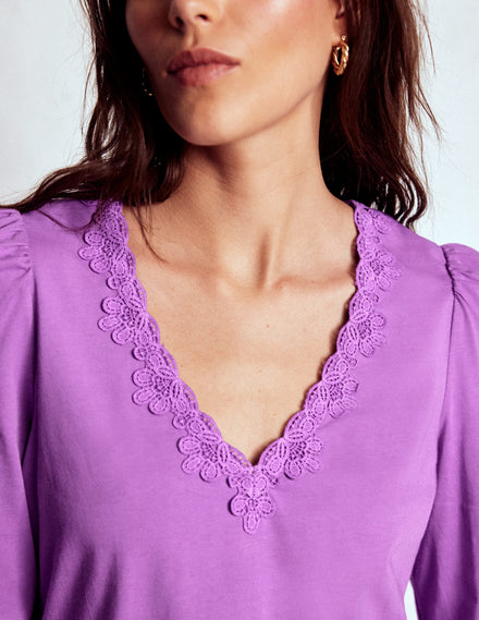 Flora Oberteil mit Spitze und V-Ausschnitt-Amethyst-Lila
