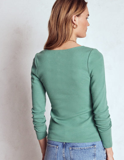 Henley-Shirt aus Rippstrick-Eukalyptus-3