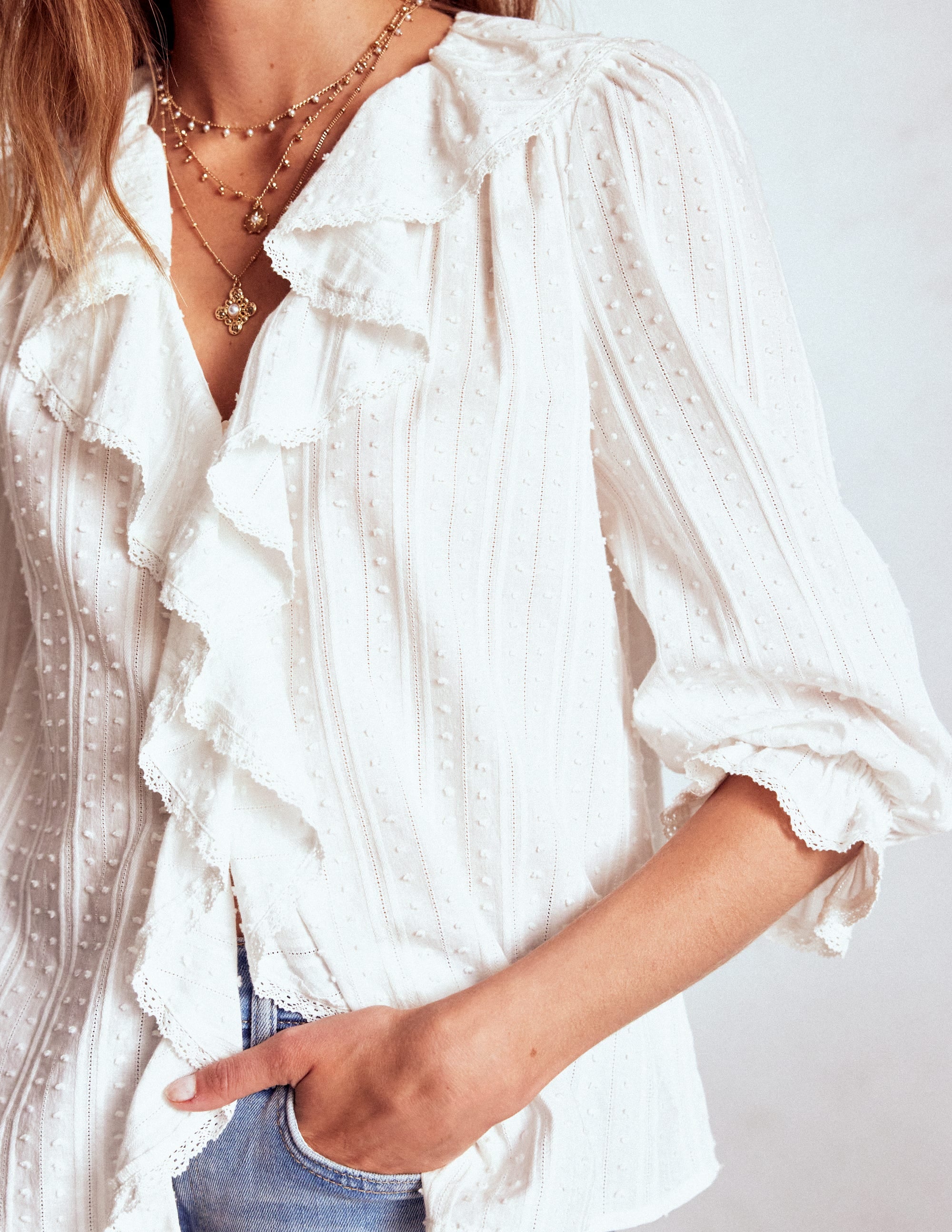 Eliza Rüschenbluse mit V-Ausschnitt-Weiß - Image 2