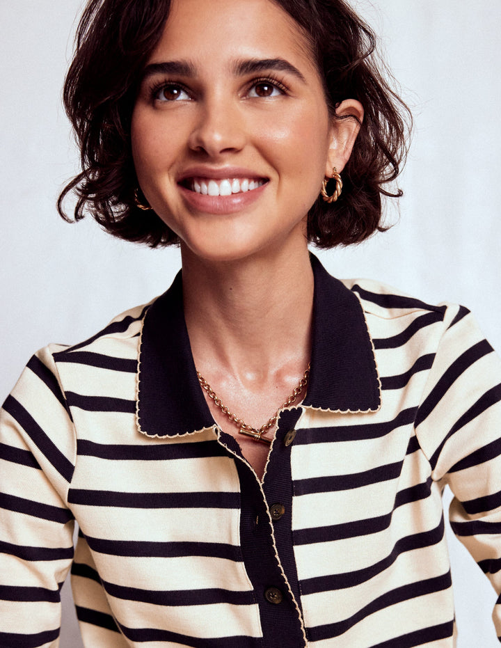 Maritimes Oberteil mit Kragen-Naturweiß und Französisches Marineblau Streifen