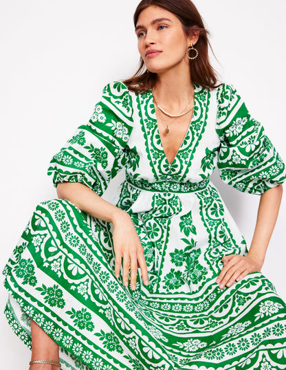 Robe longue Lola à manches blousantes-Émeraude profond, motif Ornate Tropics