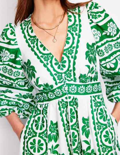 Robe longue Lola à manches blousantes-Émeraude profond, motif Ornate Tropics