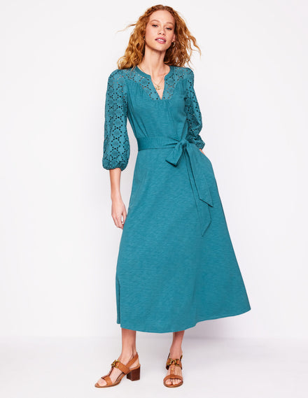 Eden Jerseykleid mit Lochstickerei-Wasserfallblau
