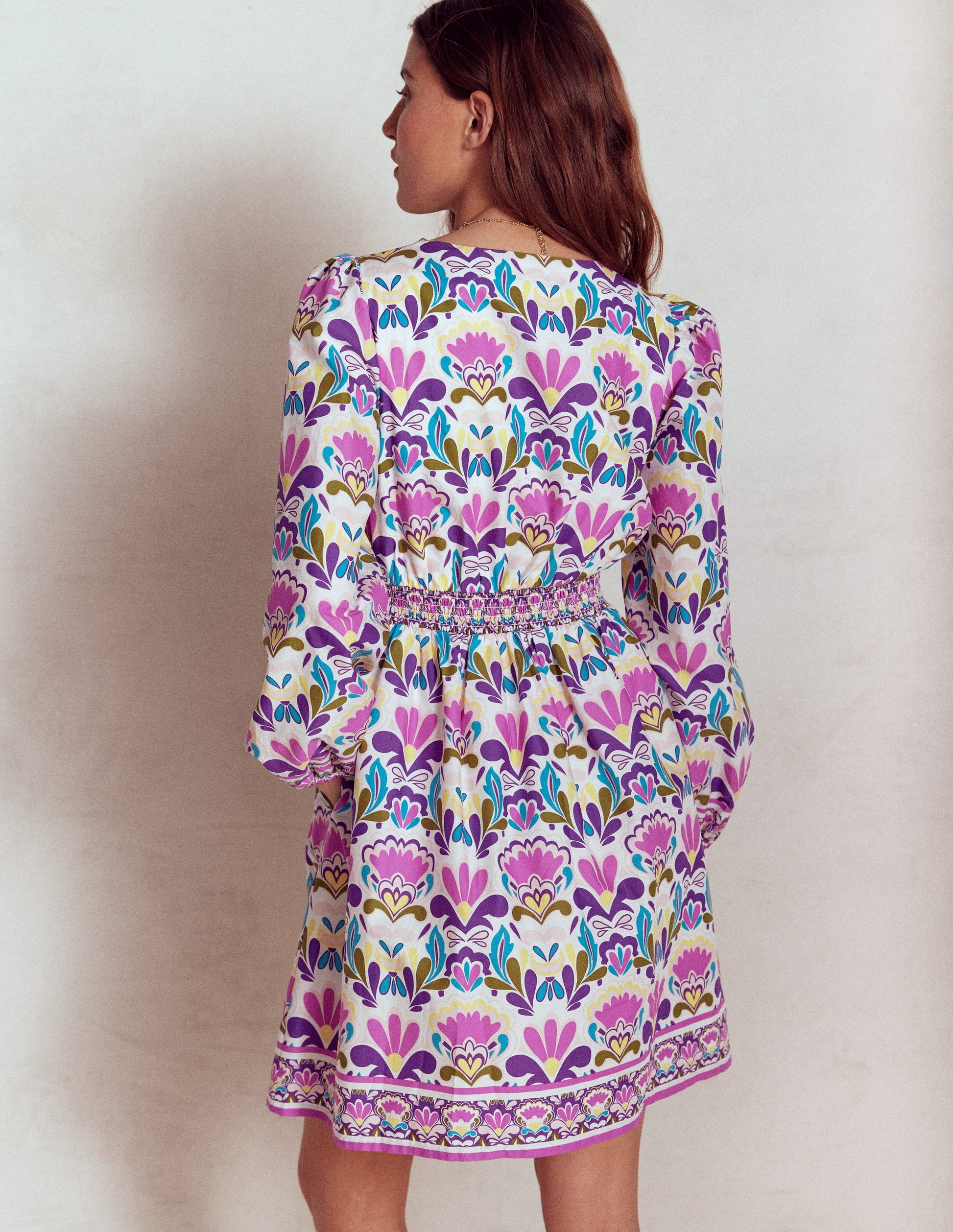 Mya Kurzes Baumwollkleid-Königliches Lila Freesienstempel-3