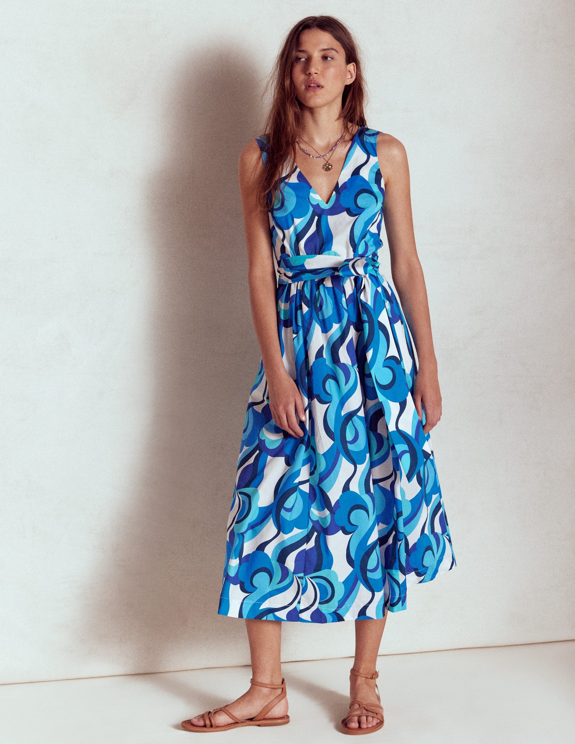 Ausgestelltes Kleid mit V-Ausschnitt und Gürtel-Blau, Abstrakte Wirbel-5