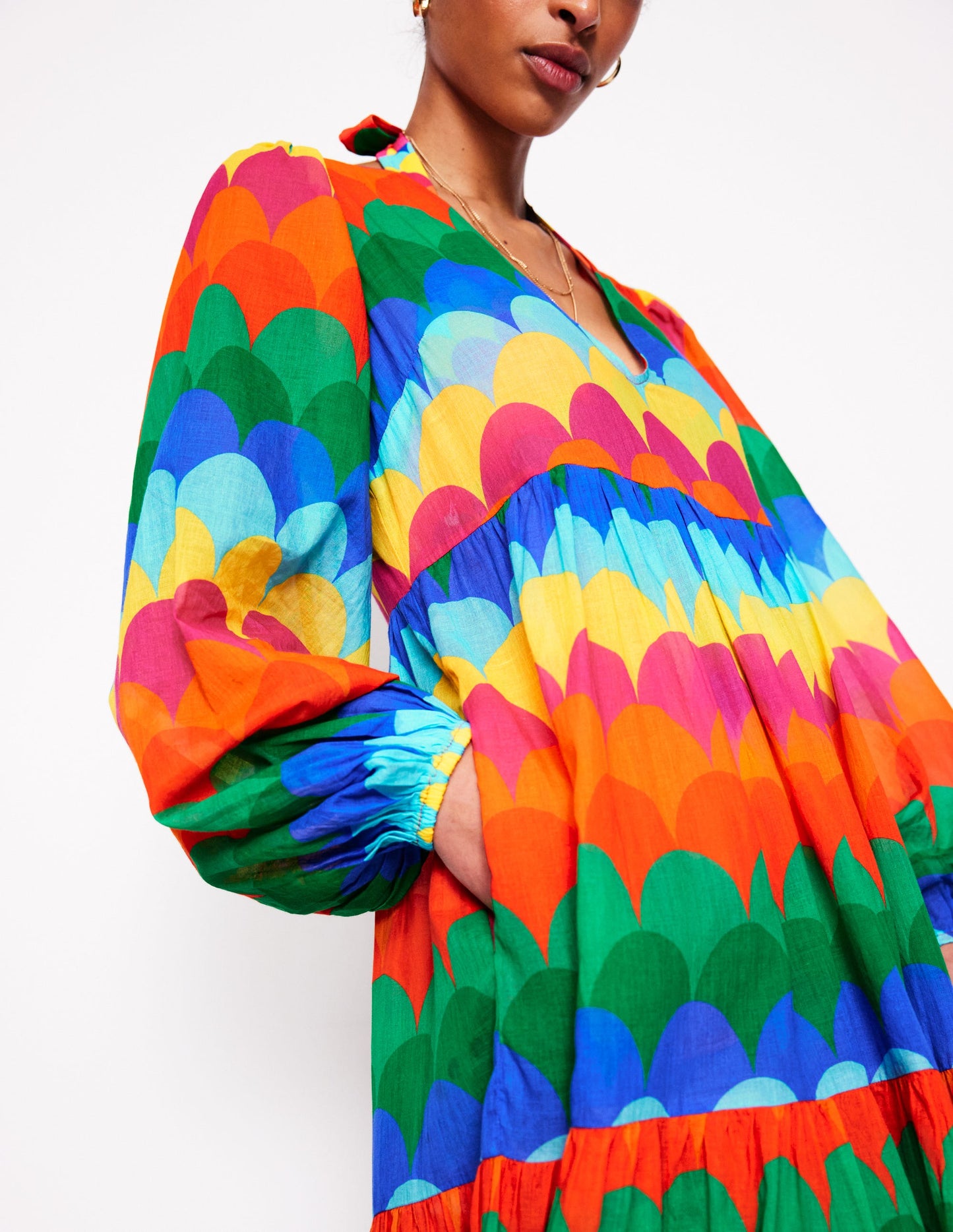 Gestufter Baumwollkaftan mit V-Ausschnitt-Bunt, Muschel-Streifen
