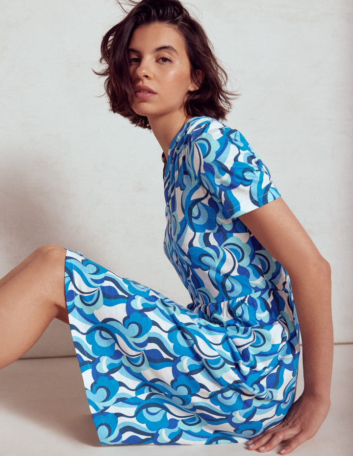 Robe Naomi à manches courtes-Bleu, motif Abstract Swirl