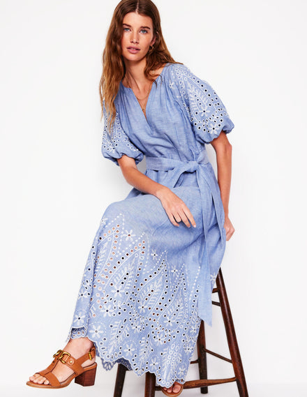 Besticktes Kleid mit Puffärmeln-Graublau Chambray