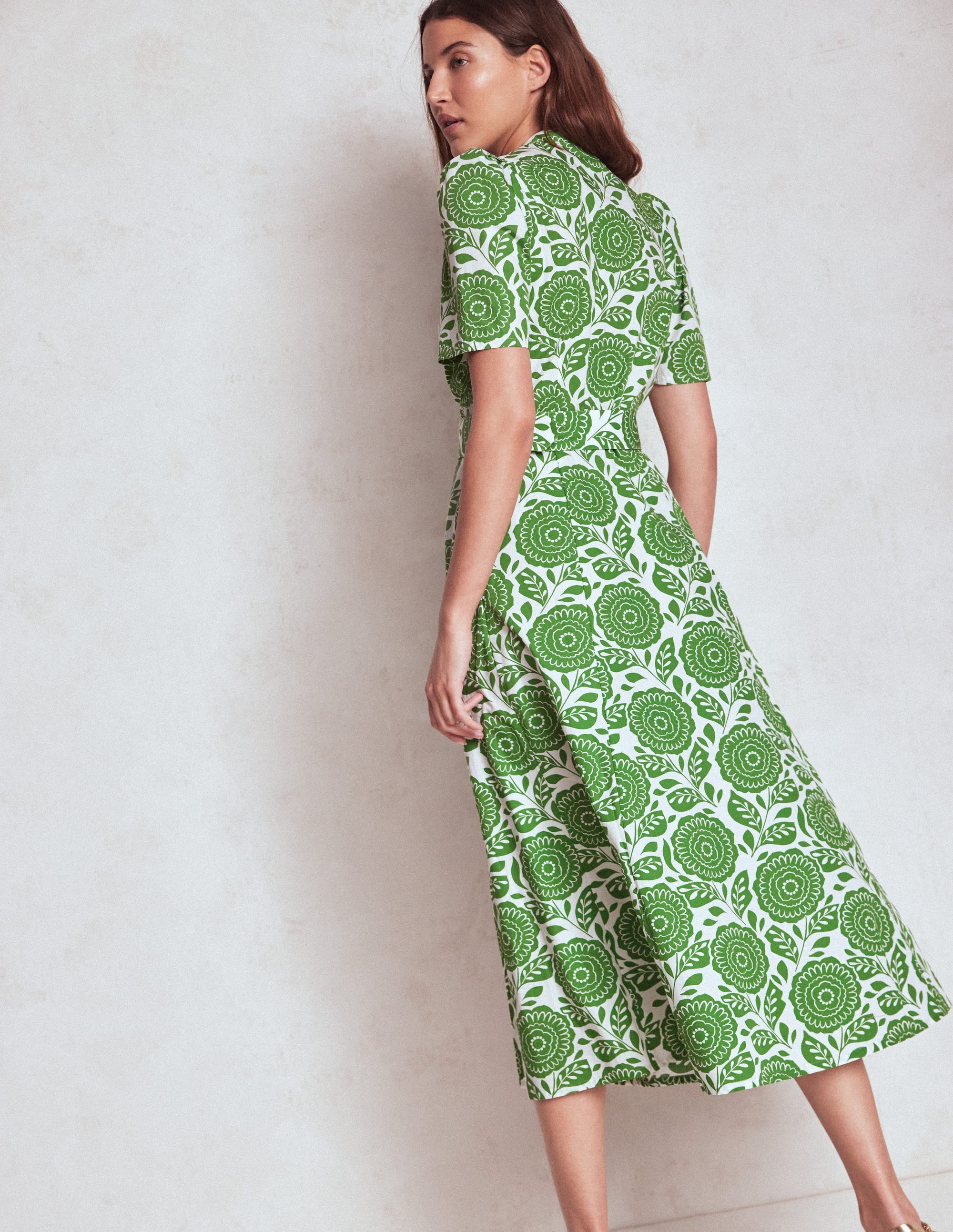 Kate Kleid mit Puffärmeln und Gürtel-Paradiesgrün, Dahlienstempel - Image 2