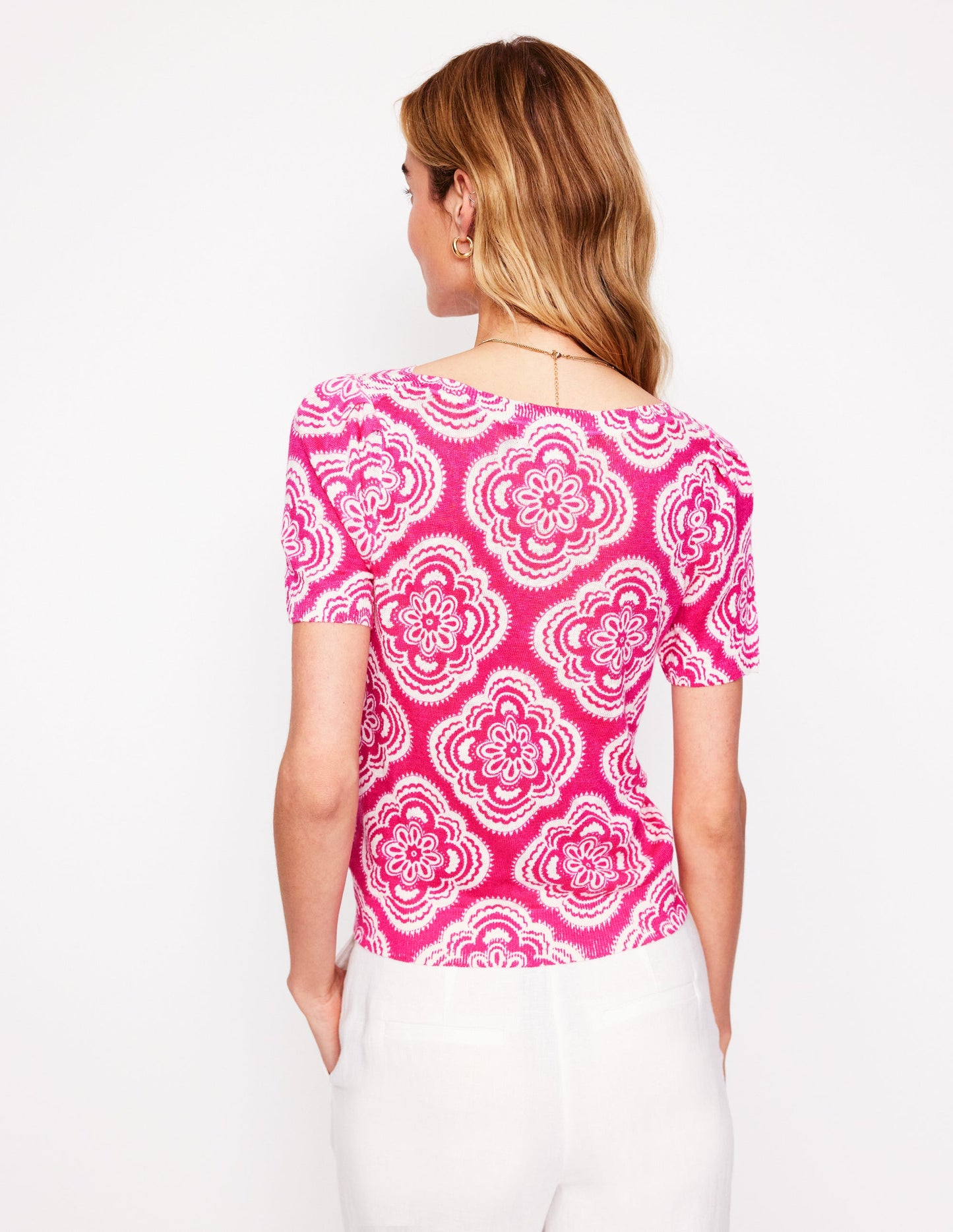 Liv T-Shirt aus Leinen mit U-Boot-Ausschnitt-Rosa Pfingstrose, Botanic Blush-Motiv