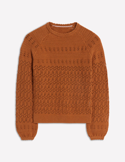 Baumwollstrickpullover mit Ziernaht und Rundhalsausschnitt-Kupferbraun