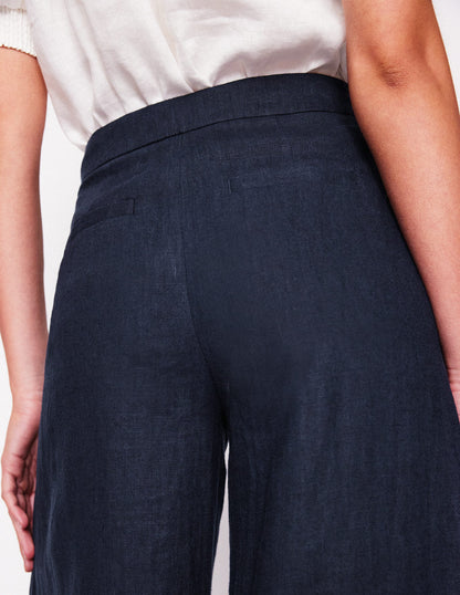 Weite Leinenhose mit verkürztem Schnitt-Marineblaue