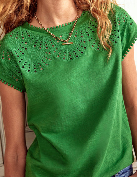 T-shirt Anya avec broderie anglaise-Vert paradis