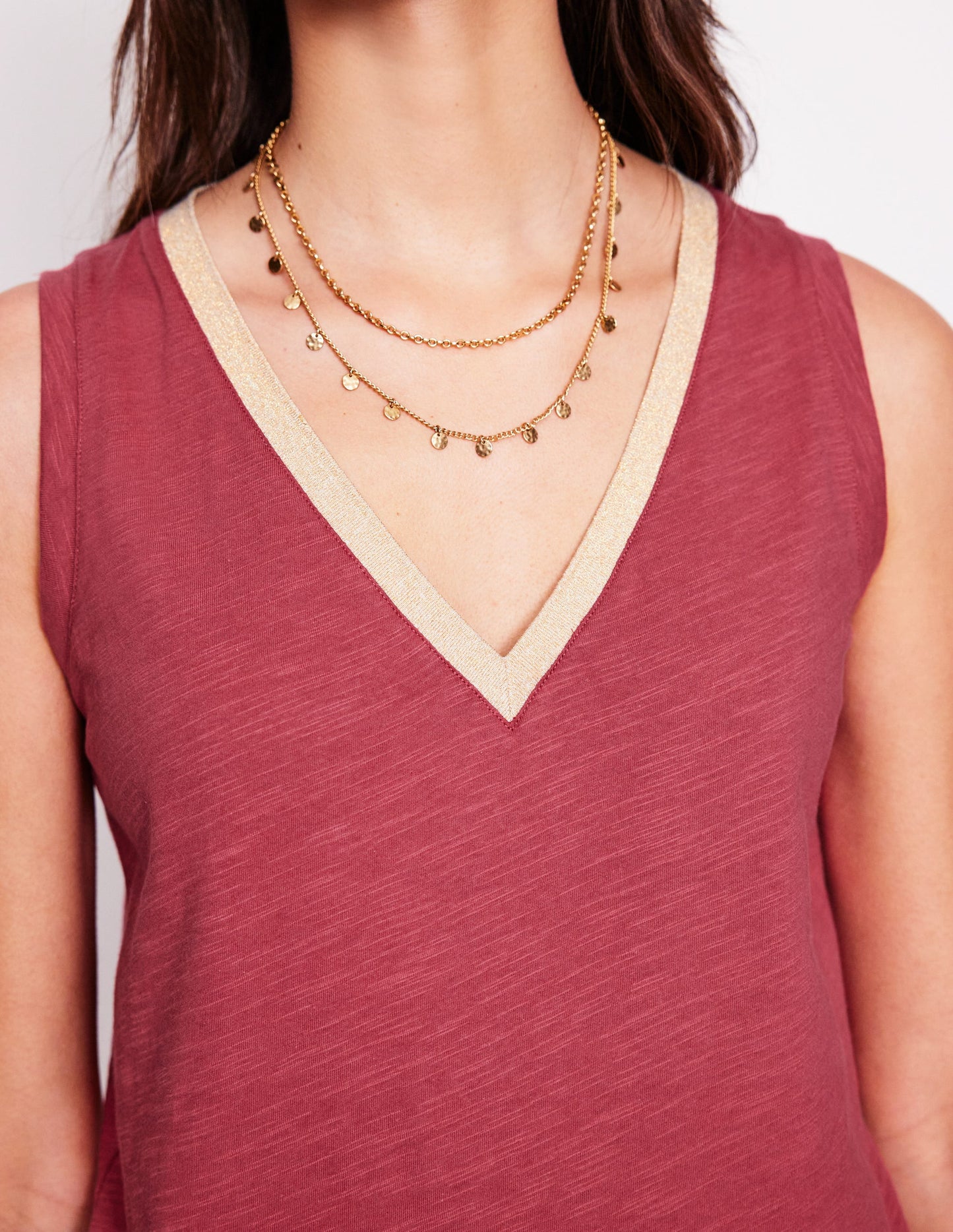 Top mit Metallic-Besatz und V-Ausschnitt-Terrakotta-Rot