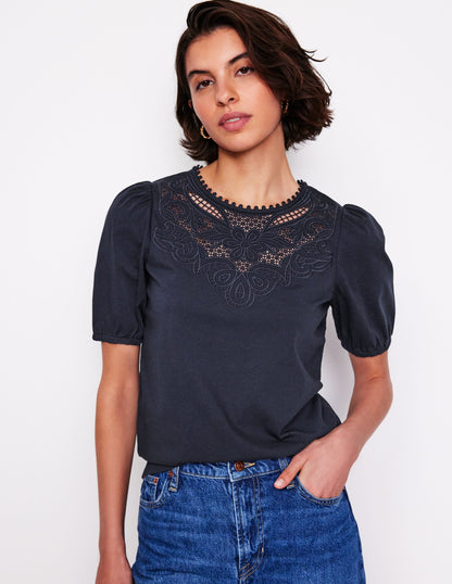 T-shirt ajouré à manches bouffantes-Bleu marine