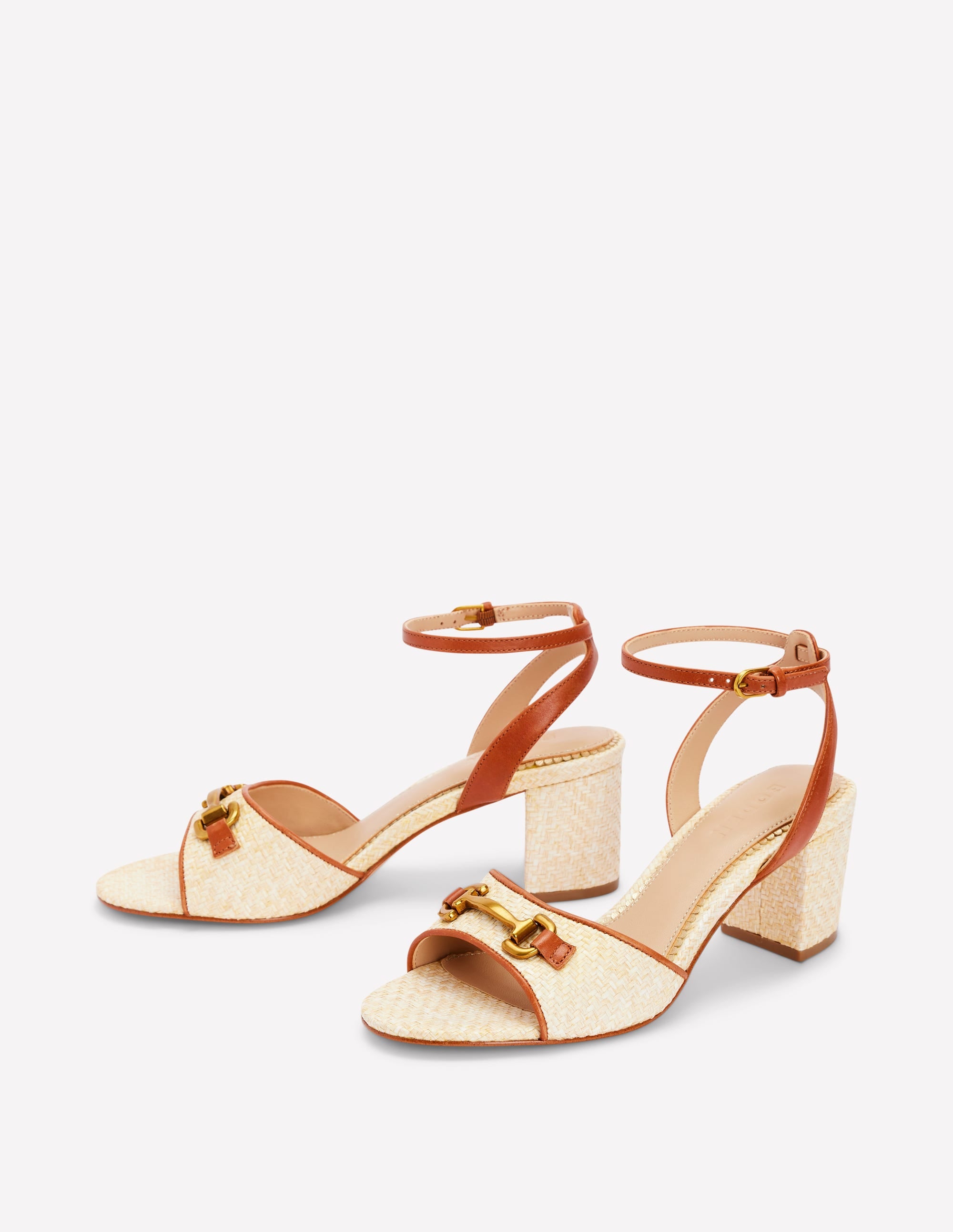 Iris Sandalen mit Trensendetail und Blockabsatz-Ecru - Image 3