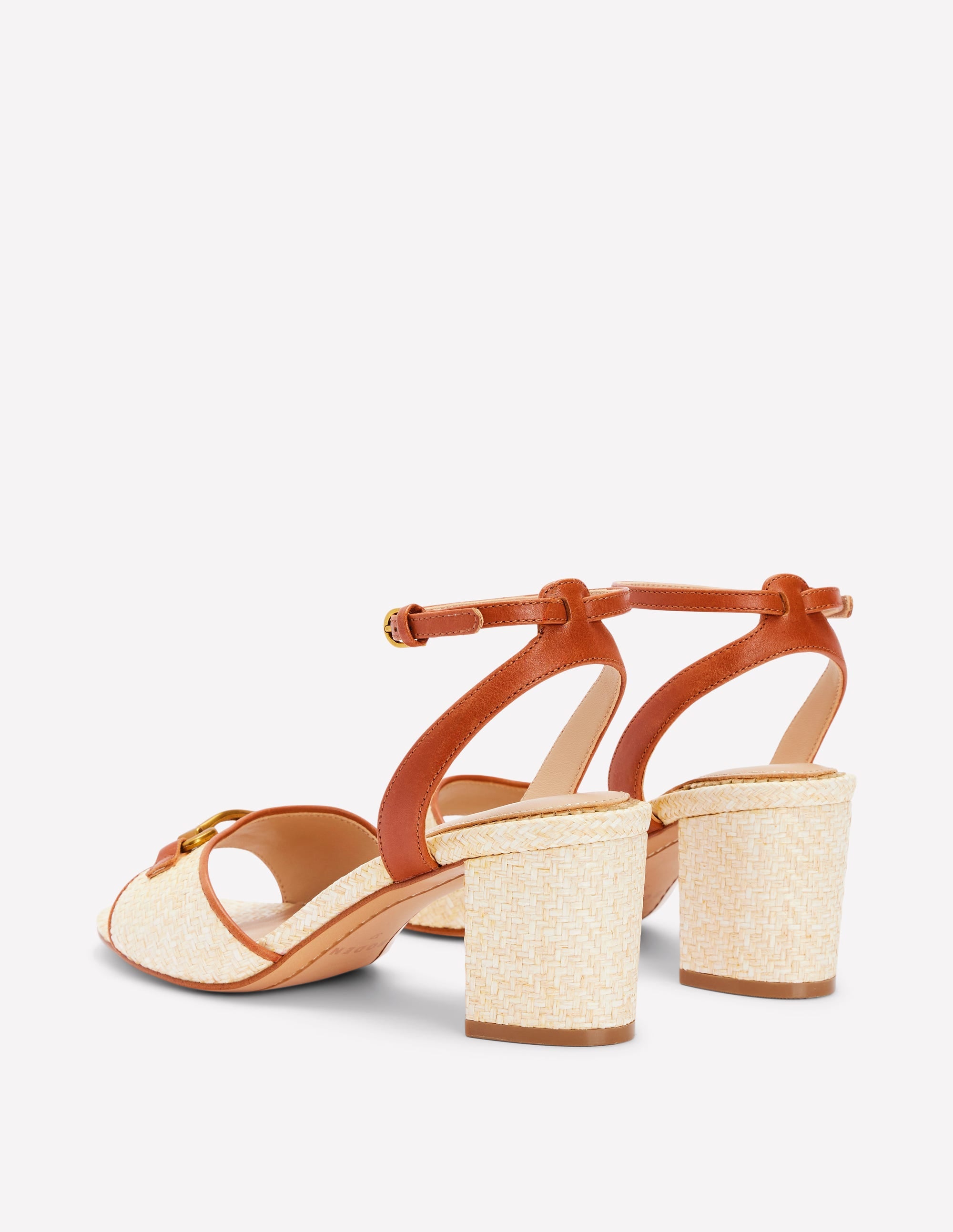 Iris Sandalen mit Trensendetail und Blockabsatz-Ecru - Image 5