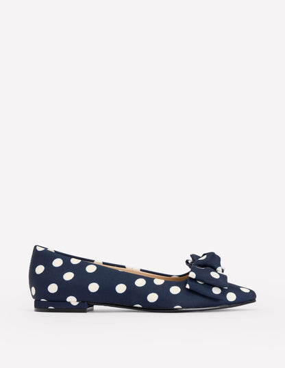 Ballerines à bout biseauté-Bleu marine foncé, pois abstraits