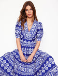 Das Bella Kleid-Leuchtendes Blau, Zierborte