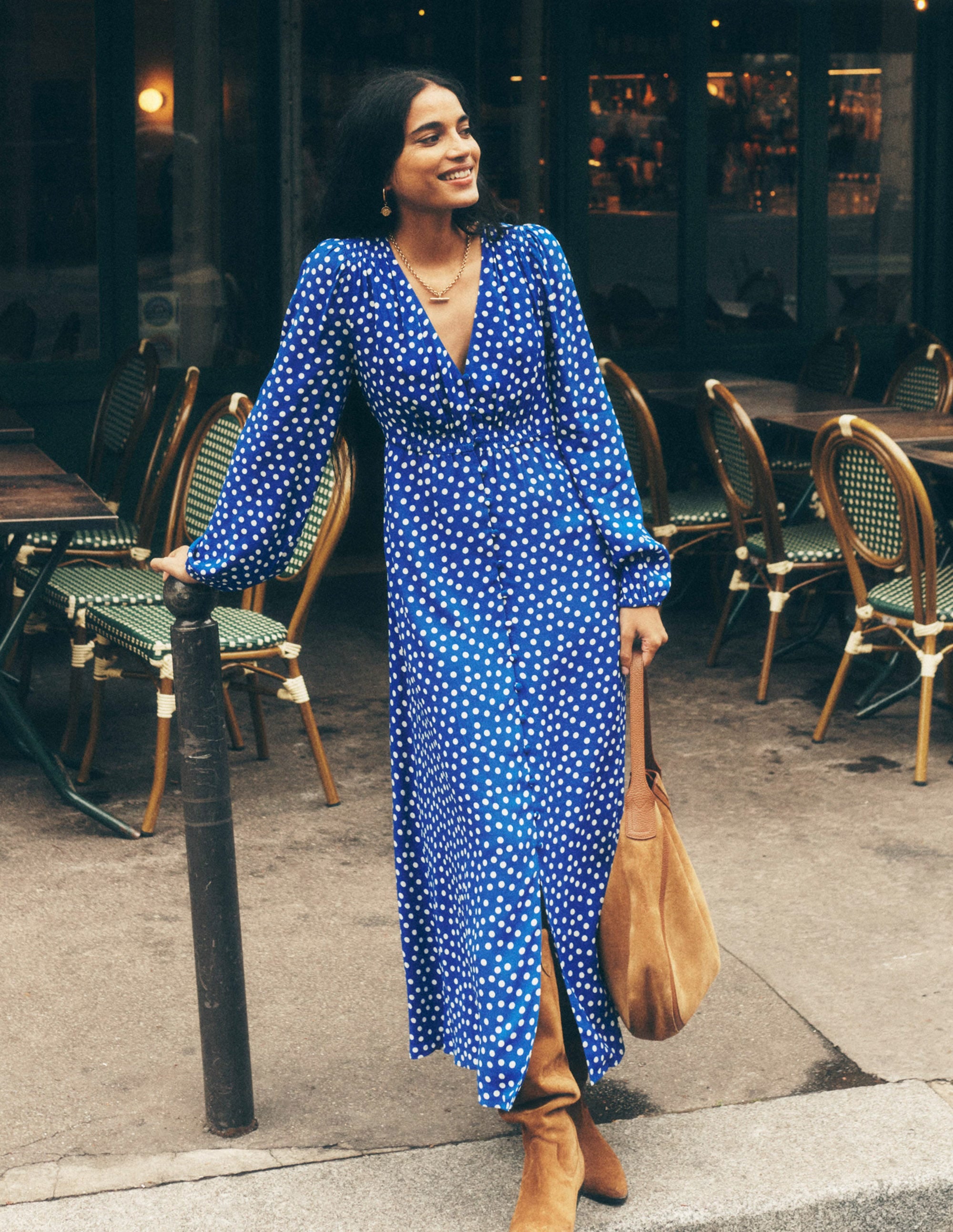 Robe Cynthia style 40s boutonnée-Bleu vif, pois abstrait - Image 2